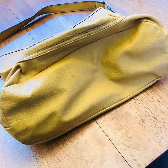 Nine West shoulder  bag yellow Beth good condition - Picture 3 of 8